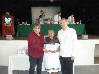 Parteras tradicionales reciben apoyo del INDEMAYA Parteras tradicionales reciben apoyo del INDEMAYA