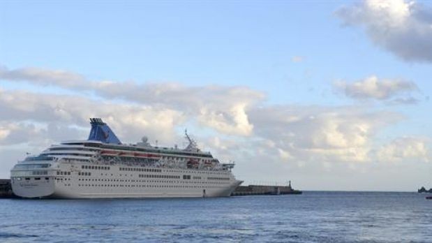 En 2013 descendió el número de visitantes por barco al Estado En 2013 descendió el número de visitantes por barco al Estado