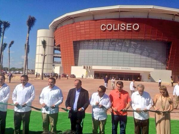 El gobernador del Estado inauguró el Coliseo Yucatán El gobernador del Estado inauguró el Coliseo Yucatán