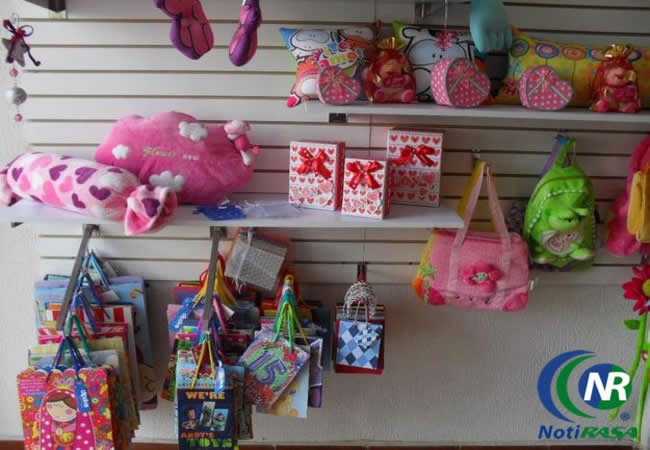 Comerciantes tizimileños esperan mayores ventas por Día de San Valentín. Comerciantes tizimileños esperan mayores ventas por Día de San Valentín.