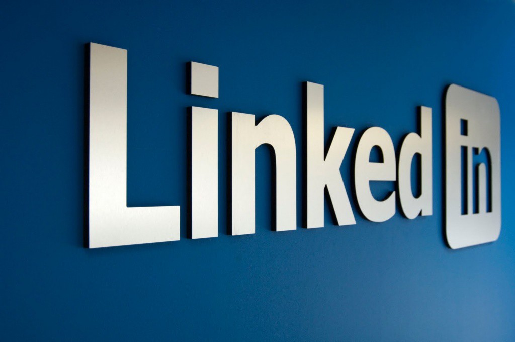LinkedIn la red social del trabajo copia a Facebook LinkedIn la red social del trabajo copia a Facebook