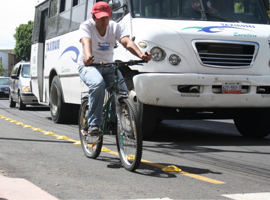 Piden ciclopista para el tramo carretero Tixhualactún-Valladolid Piden ciclopista para el tramo carretero Tixhualactún-Valladolid