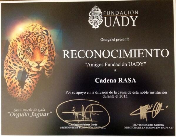 La fundación UADY entrega reconocimientos en una gran noche de gala La fundación UADY entrega reconocimientos en una gran noche de gala