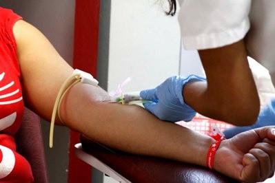 Solicitan donadores de sangre B negativo Solicitan donadores de sangre B negativo
