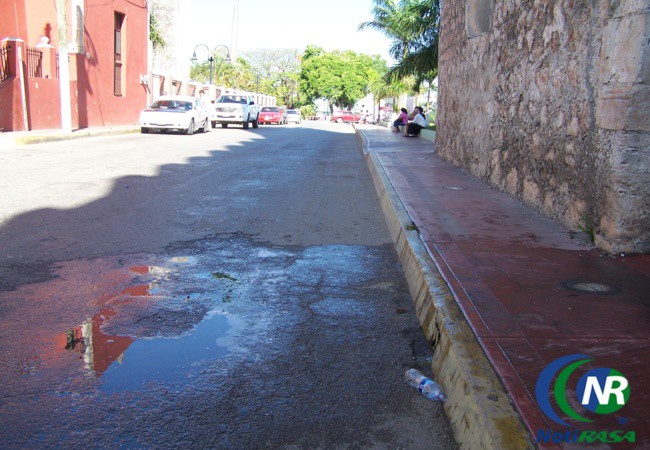 En Tizimín sancionarán a quien arroje aguas residuales en las calles pavimentadas. En Tizimín sancionarán a quien arroje aguas residuales en las calles pavimentadas.