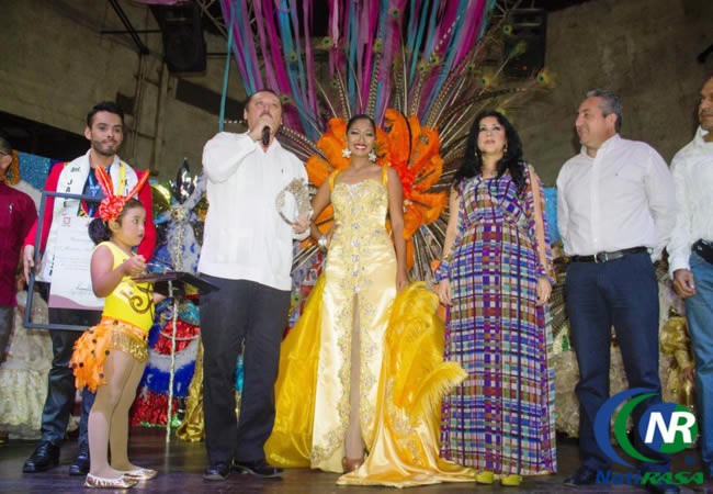 Coronan a los reyes del carnaval de Valladolid 2014. Coronan a los reyes del carnaval de Valladolid 2014.