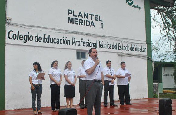 Realiza Conalep Expo profesiones 2014 Realiza Conalep Expo profesiones 2014