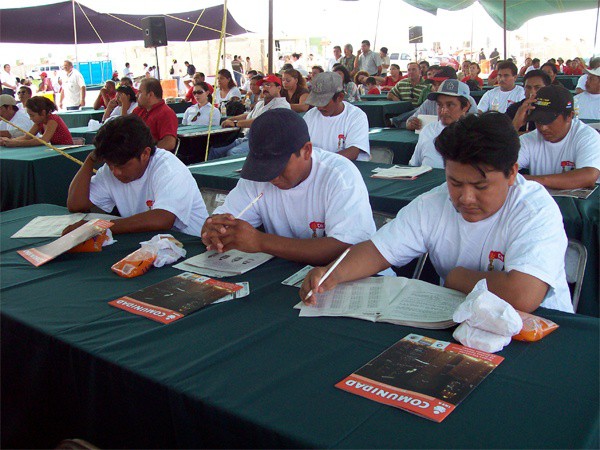 Más albañiles yucatecos capacitados con el programa "Dignificar" Más albañiles yucatecos capacitados con el programa "Dignificar"