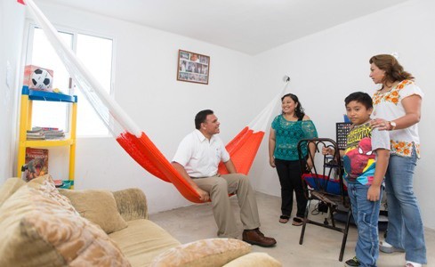 Construyen viviendas dignas para familias yucatecas Construyen viviendas dignas para familias yucatecas