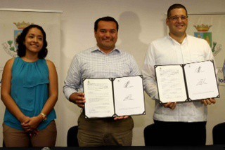 La Unid y el Ayuntamiento de Mérida firman un convenio La Unid y el Ayuntamiento de Mérida firman un convenio