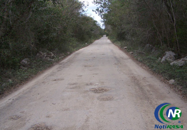 Carretera Xocén-Xuilub: proyecto sobre la mesa. Carretera Xocén-Xuilub: proyecto sobre la mesa.