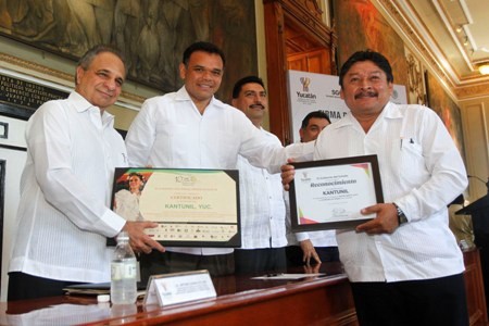 Impulsan acciones para el desarrollo de los municipios del Estado Impulsan acciones para el desarrollo de los municipios del Estado