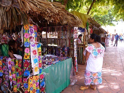 El 80% de los artesanos son mujeres en Yucatán El 80% de los artesanos son mujeres en Yucatán