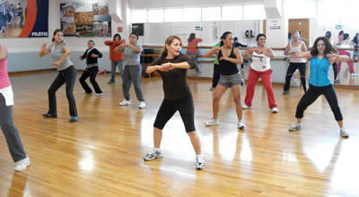 Escuela de zumba ruidosa, tiene enojados a los vecinos de Villa Magna Sur Escuela de zumba ruidosa, tiene enojados a los vecinos de Villa Magna Sur
