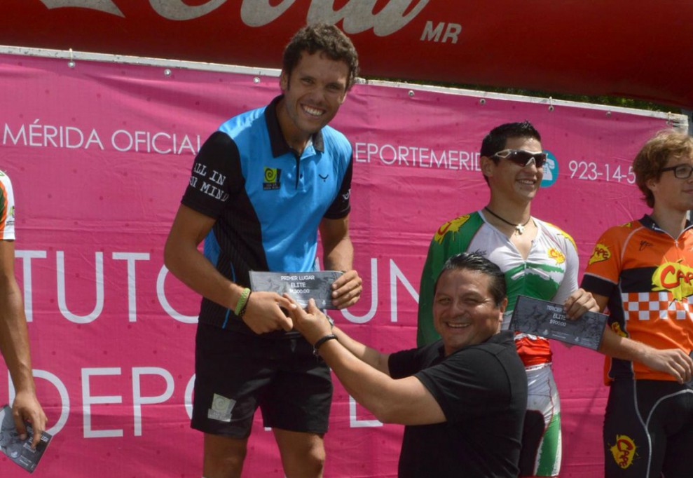 Un español se adjudica la VI Carrera Ciclista "Enrique Burgos (Caperuzo)" Un español se adjudica la VI Carrera Ciclista "Enrique Burgos (Caperuzo)"
