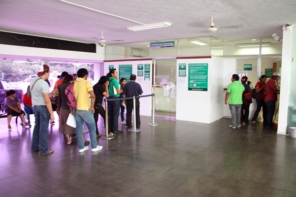 Menores también pueden tramitar carta de antecedentes Menores también pueden tramitar carta de antecedentes