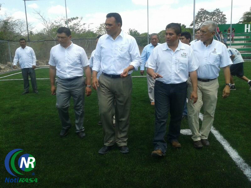 Inauguran una cancha de "Fútbol 7" en Hunucmá Inauguran una cancha de "Fútbol 7" en Hunucmá