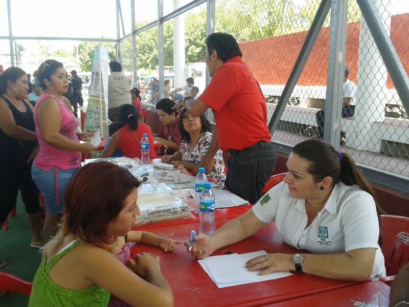 Recibe Celestún la feria "Pa' que te llegue" Recibe Celestún la feria "Pa' que te llegue"