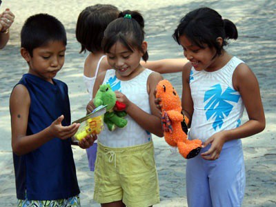 Indecisión ante la compra de regalos por Día del Niño Indecisión ante la compra de regalos por Día del Niño