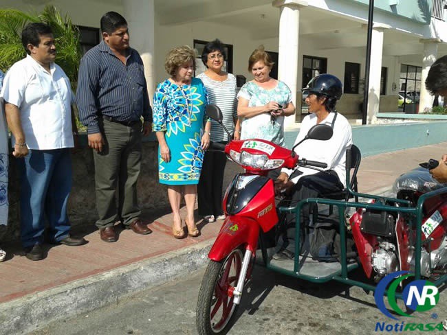 Tizimileño discapacitado podrá trabajar ahora con su moto adaptada Tizimileño discapacitado podrá trabajar ahora con su moto adaptada