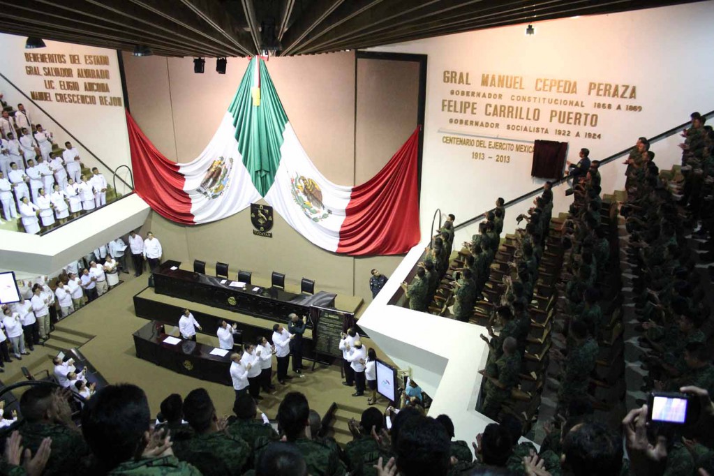 El Centenario del Ejército Mexicano con letras de oro en el Congreso del Estado El Centenario del Ejército Mexicano con letras de oro en el Congreso del Estado