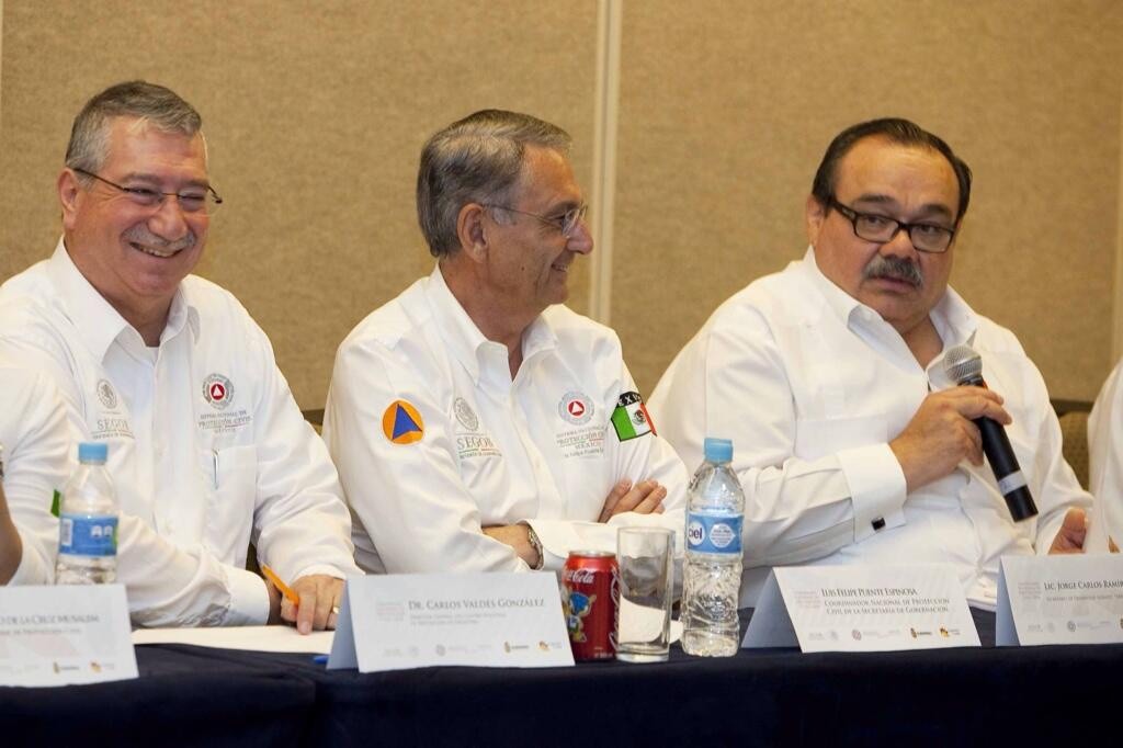 67% de la vivienda en México se construye de manera irregular 67% de la vivienda en México se construye de manera irregular