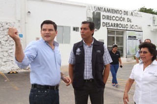 Salvador Vitelli entregó formalmente la Dirección de Desarrollo Social Salvador Vitelli entregó formalmente la Dirección de Desarrollo Social