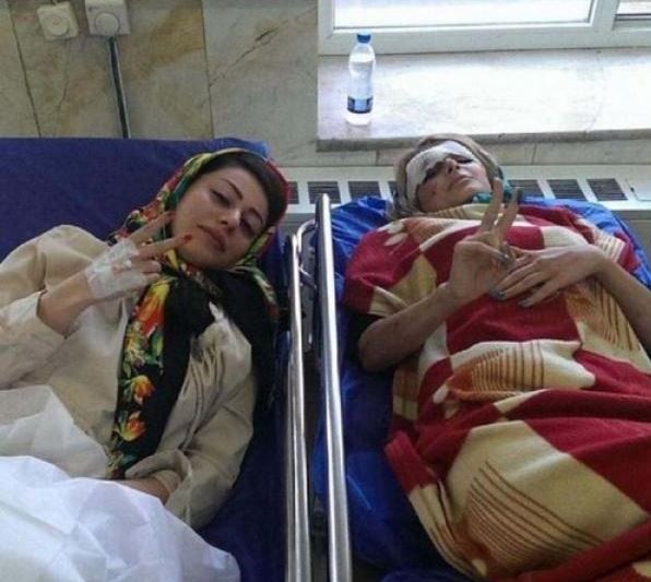 Dos chicas se graban al volante y terminan muy mal Dos chicas se graban al volante y terminan muy mal