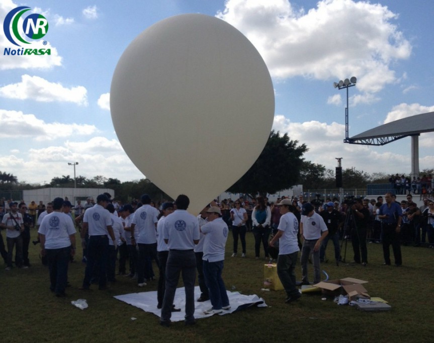 Satélite modelista participa en concurso internacional Satélite modelista participa en concurso internacional
