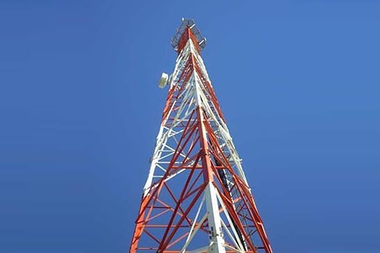 Vecinos se unen para protestar por la instalación de una antena Vecinos se unen para protestar por la instalación de una antena