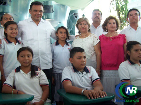 Gobernador impulsa eje educativo en Tizimín Gobernador impulsa eje educativo en Tizimín