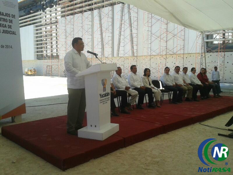 Colabora Yucatán con el Gobierno Federal por el Desarrollo Económico de México Colabora Yucatán con el Gobierno Federal por el Desarrollo Económico de México