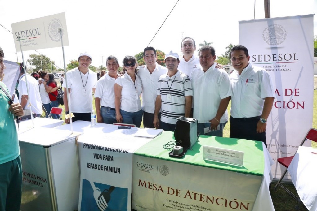 Otorgan 5 mil 344 becas SEP-Oportunidades en Yucatán Otorgan 5 mil 344 becas SEP-Oportunidades en Yucatán