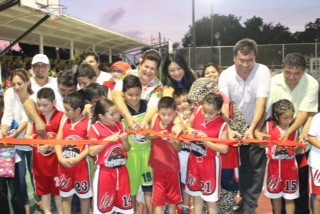 Inauguran nuevo espacio deportivo en Tekax Inauguran nuevo espacio deportivo en Tekax