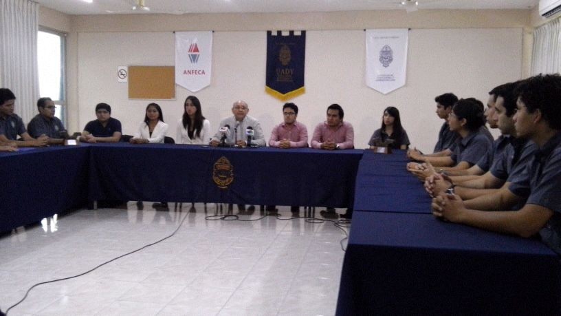 Alumnos de la Uady destacan en concursos regionales de conocimientos Alumnos de la Uady destacan en concursos regionales de conocimientos