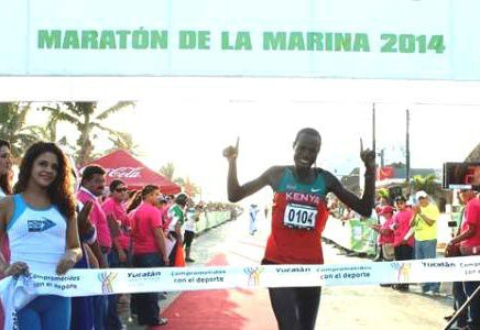Triunfa la aplanadora keniana en el Maratón de la Marina Triunfa la aplanadora keniana en el Maratón de la Marina