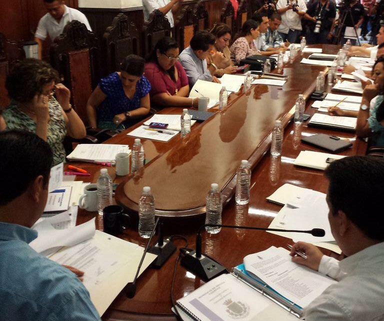 La policía municipal propone las reglas para crear el servicio profesional de carrera La policía municipal propone las reglas para crear el servicio profesional de carrera