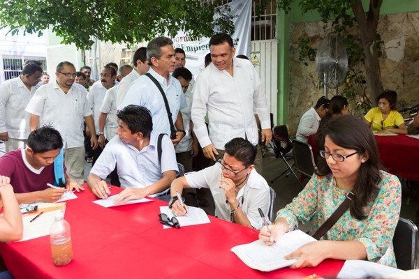 El Gobernador pone en marcha Jornada de Empleo en Mérida El Gobernador pone en marcha Jornada de Empleo en Mérida