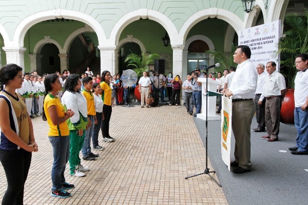 Estudiantes listos para los Juegos Deportivos Nacionales de Educación Media Superior Estudiantes listos para los Juegos Deportivos Nacionales de Educación Media Superior