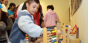80 personas con diferentes discapacidades acuden a talleres en la casa de cultura 80 personas con diferentes discapacidades acuden a talleres en la casa de cultura