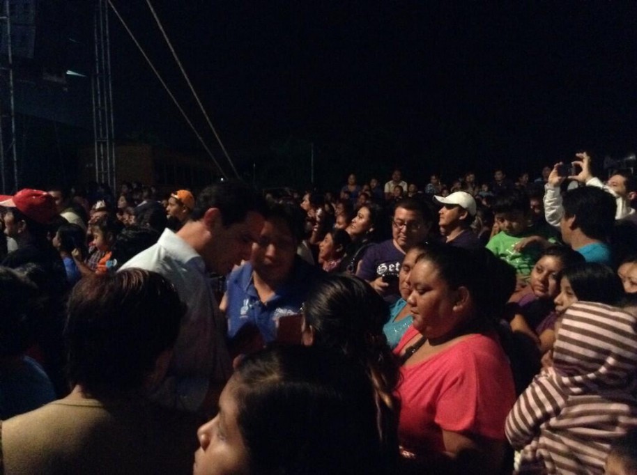  "Bailando con Paz" llega a la colonia San José Tecoh Sur