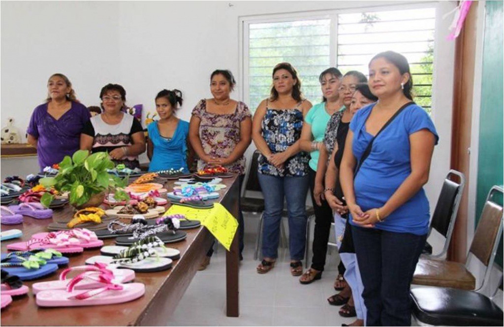 Ayuntamiento de Mérida clausura cursos de manualidades Ayuntamiento de Mérida clausura cursos de manualidades