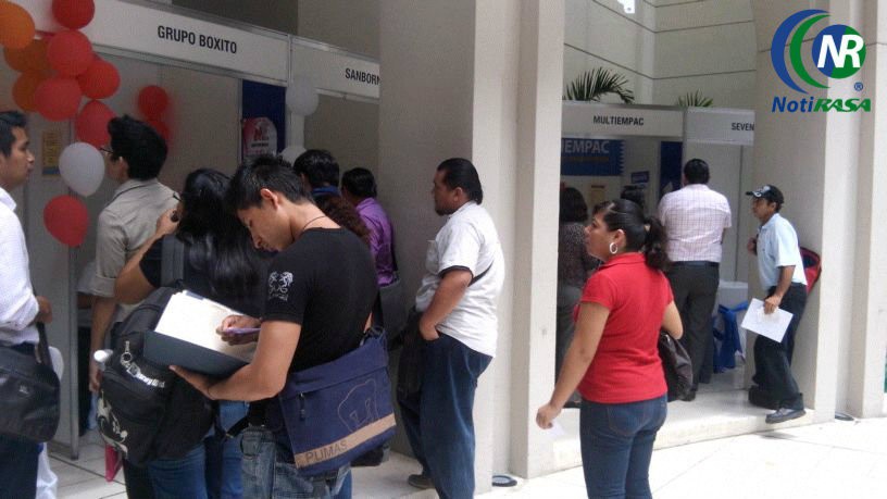 Diez empresas llevarán este viernes a Juan Pablo II sus ofertas de empleo Diez empresas llevarán este viernes a Juan Pablo II sus ofertas de empleo
