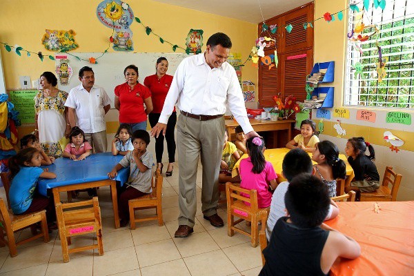 Entrega el Gobernador obras realizadas en Tzucacab Entrega el Gobernador obras realizadas en Tzucacab