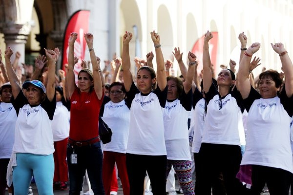 DIF Mérida activa a los abuelitos DIF Mérida activa a los abuelitos
