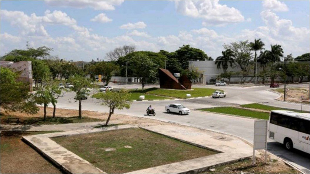 Se planea la construcción de más glorietas en Mérida Se planea la construcción de más glorietas en Mérida