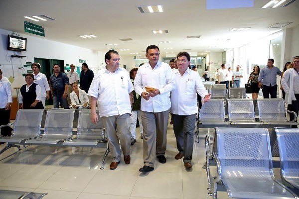 Equipan al Hospital O'Horán con una inversión de más de 74 mdp Equipan al Hospital O'Horán con una inversión de más de 74 mdp