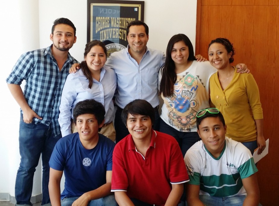 Premian a ganadores del concurso "Así Quiero Mi Transporte Público" Premian a ganadores del concurso "Así Quiero Mi Transporte Público"