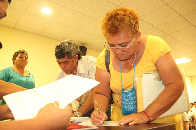 Brinda Segey certeza laboral a intendentes de primaria Brinda Segey certeza laboral a intendentes de primaria
