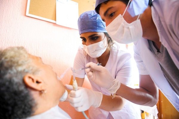 Servicios odontológicos gratuitos para zonas marginadas Servicios odontológicos gratuitos para zonas marginadas